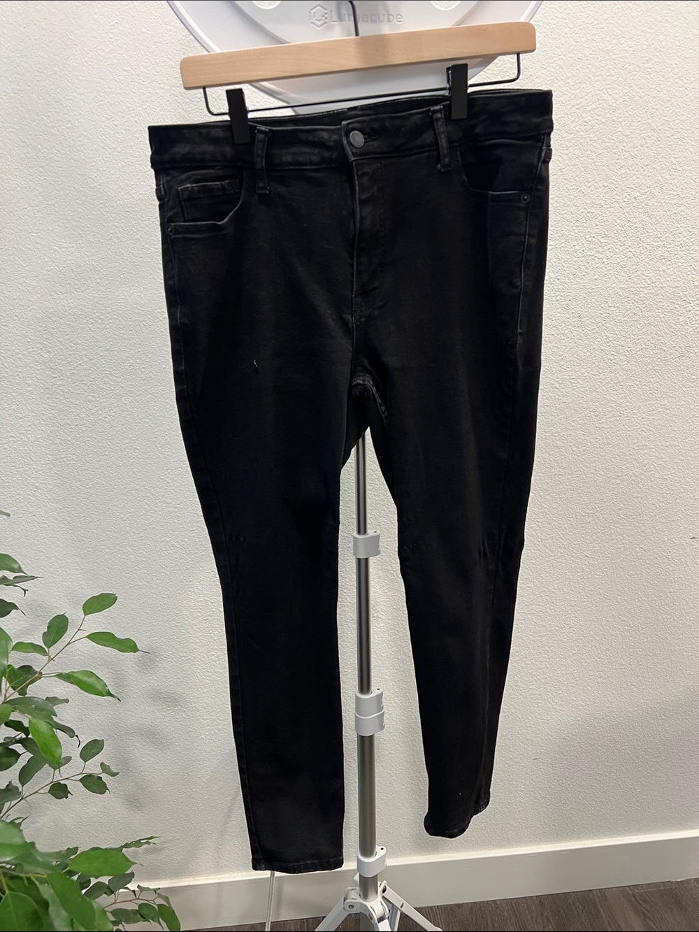 Old Navy Black Skinny Jeans - Women's